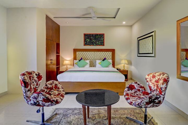 Room 19 of 49