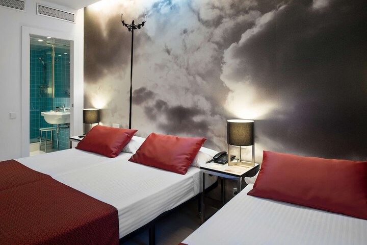 Room 15 of 57