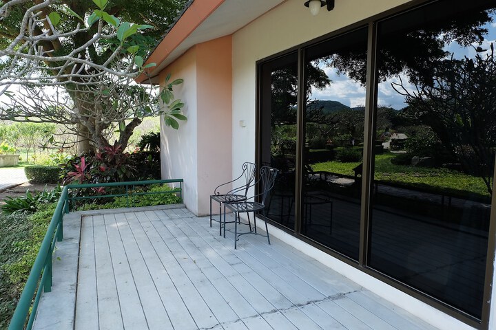 Terrace/Patio 19 of 65