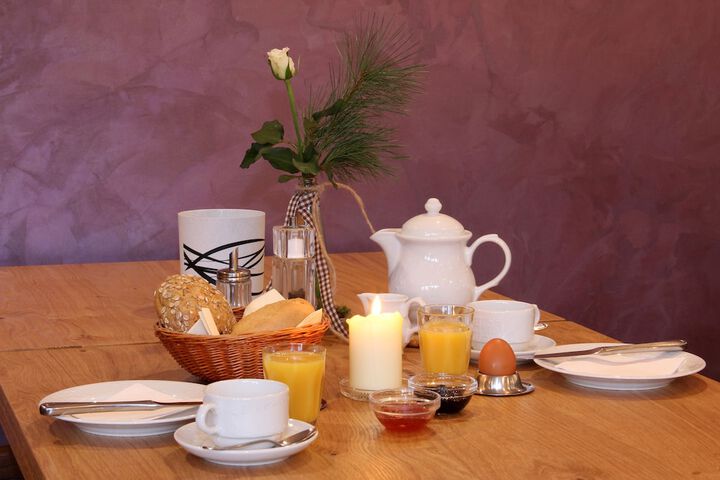 Breakfast/Coffee Service 84 of 98