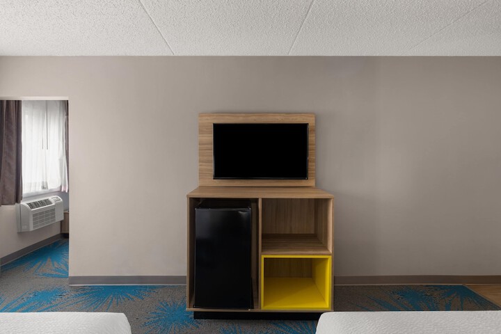 Room 30 of 55