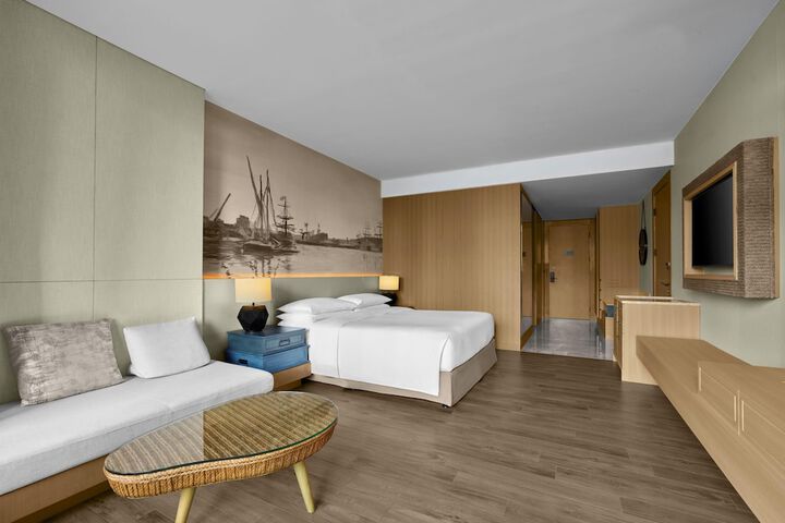 Room 46 of 202