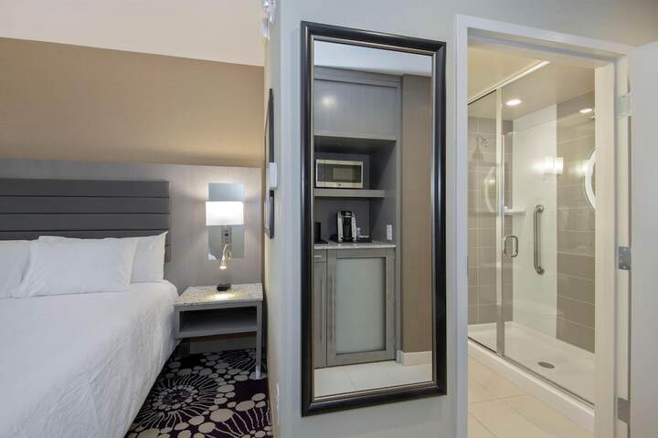 Room 12 of 71