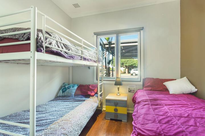 Room 9 of 21