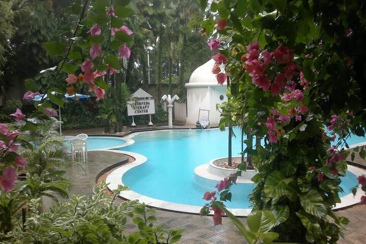 Pool Hotel