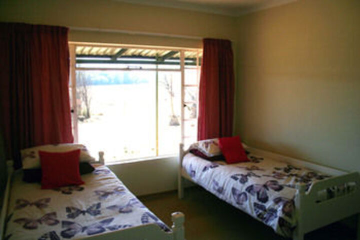 Room 17 of 46