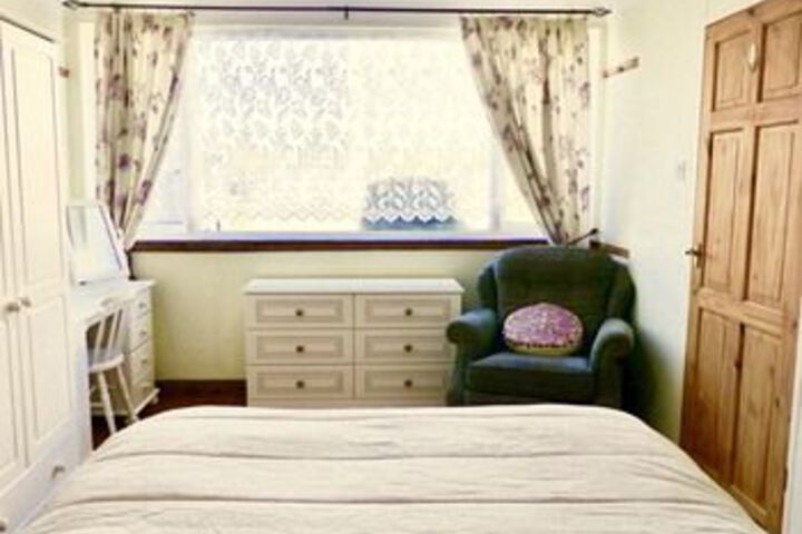 Room 8 of 15