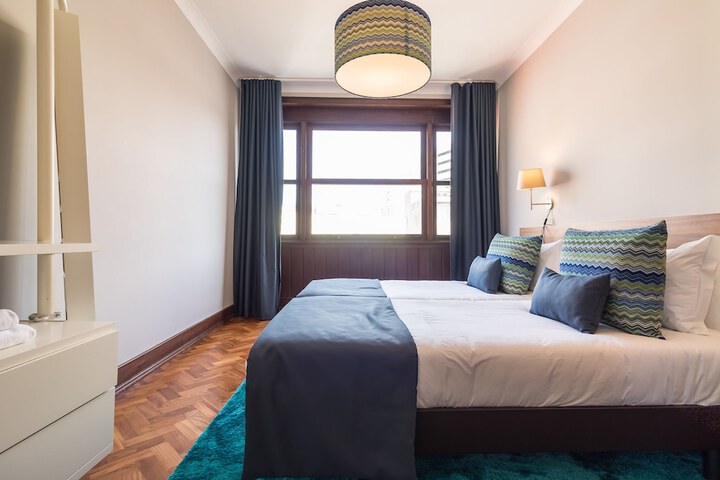 Room 51 of 75
