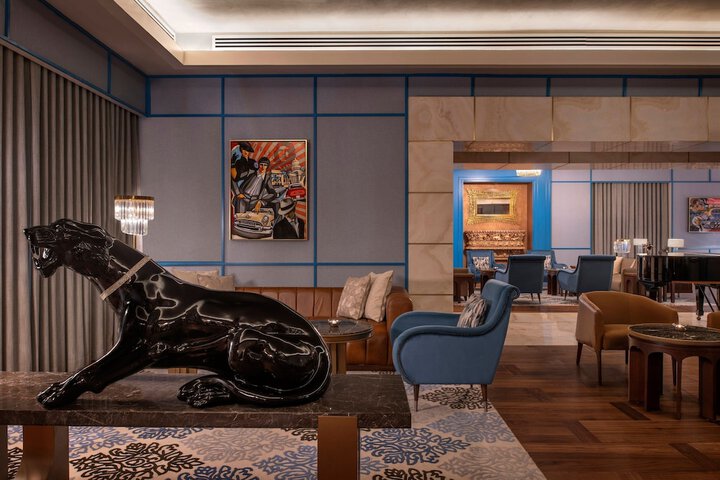 Lounge 110 of 147