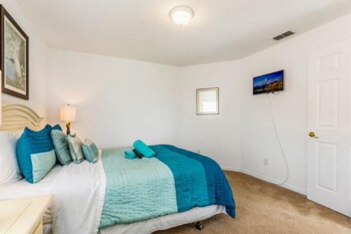 Room 19 of 32