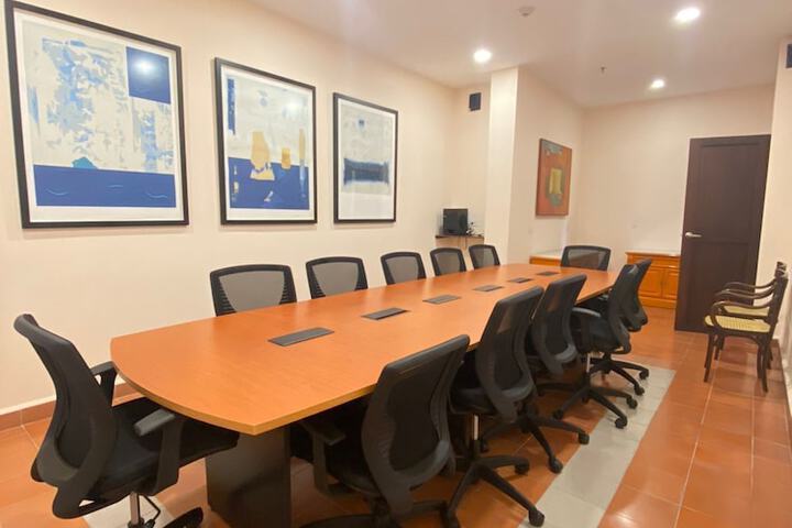 Meeting facility