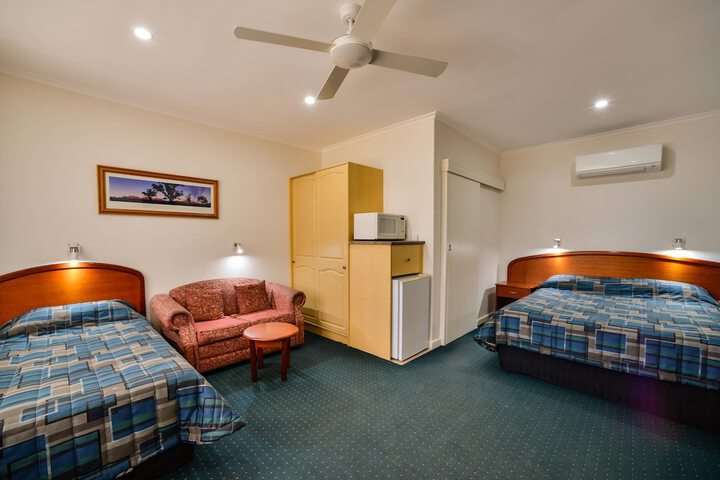 Room 26 of 89