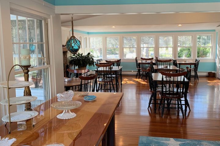 Breakfast/Coffee Service 62 of 77