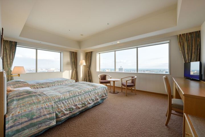 Room 6 of 78