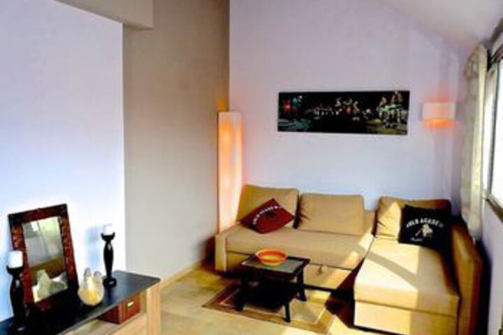 Room 27 of 33