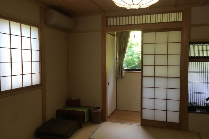 Room 9 of 66