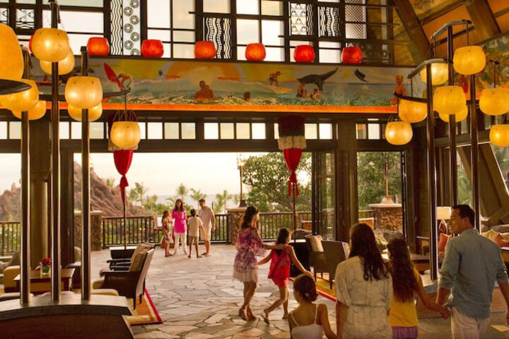 Hotel Interior 8 of 128