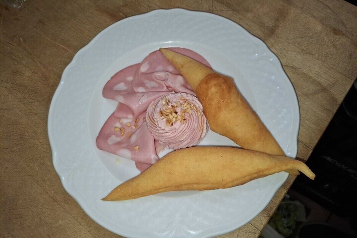 Dining 34 of 59