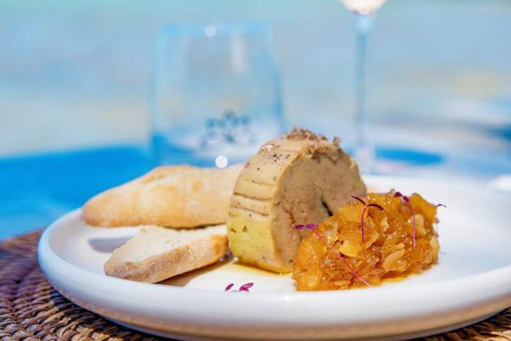Dining 74 of 90