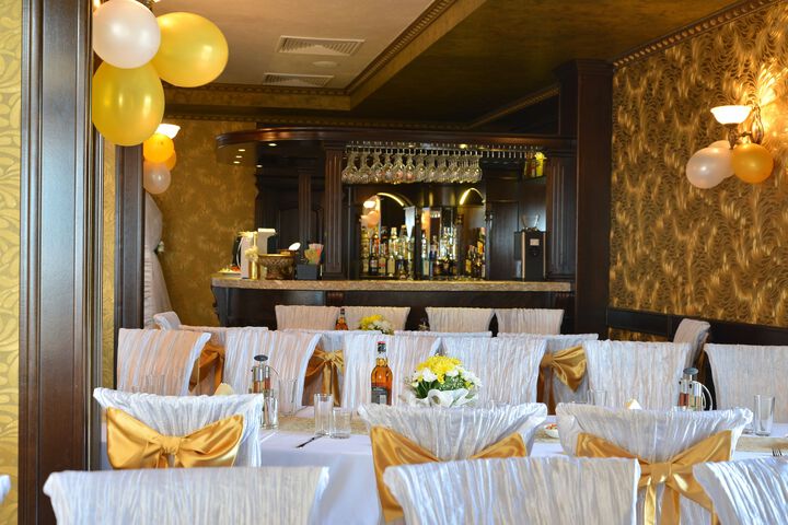 Ballroom/Hall 2 of 45