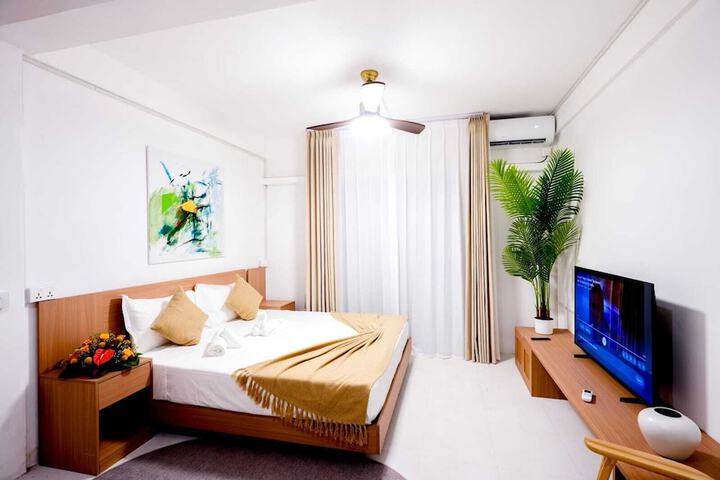 Room 12 of 21
