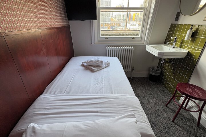 Room 55 of 78