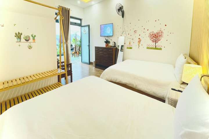 Room 5 of 146