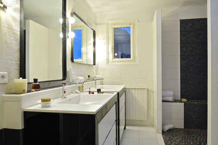 Room 124 of 217