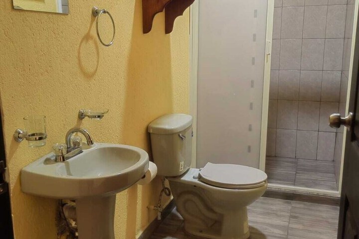 Room 13 of 38