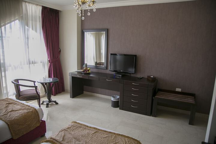 Room 18 of 79