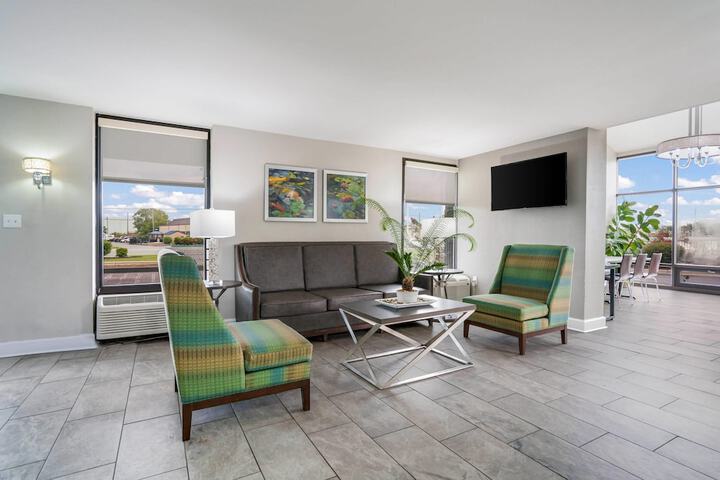 Guest Lobby