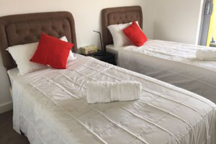 Room 11 of 28