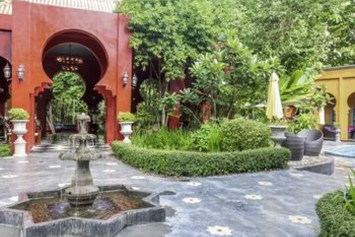 Hotel Exterior 24 of 138