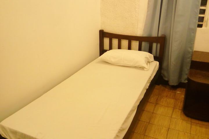Room 6 of 22