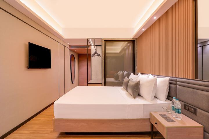 Room 11 of 72