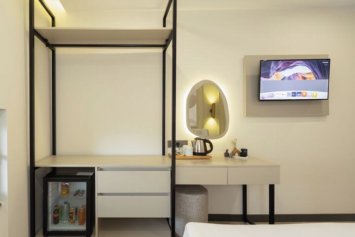 Room 7 of 111
