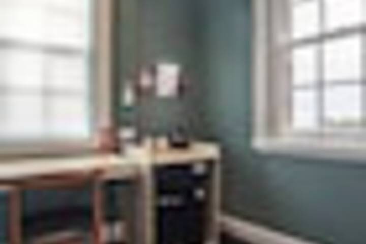 Room 17 of 99