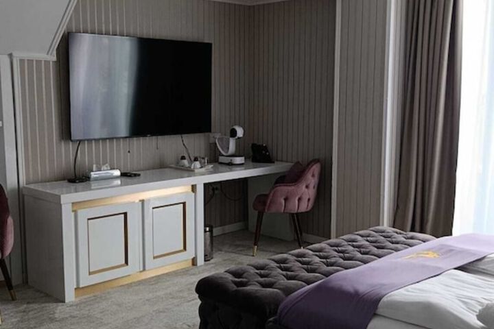 Room 49 of 101