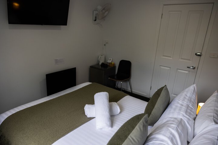 Room 19 of 60