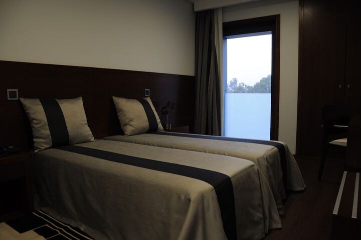 Room 10 of 44