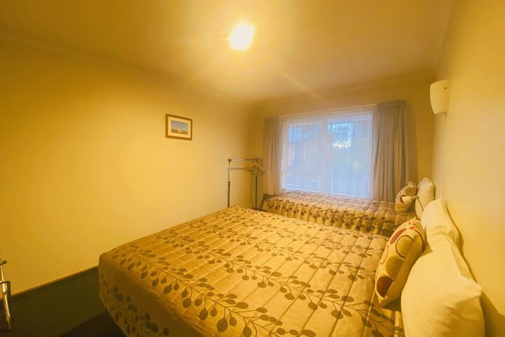 Room 26 of 82