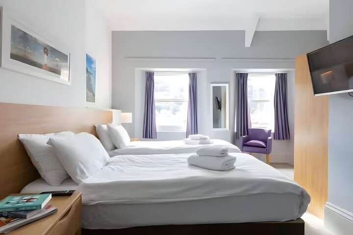 Room 33 of 56