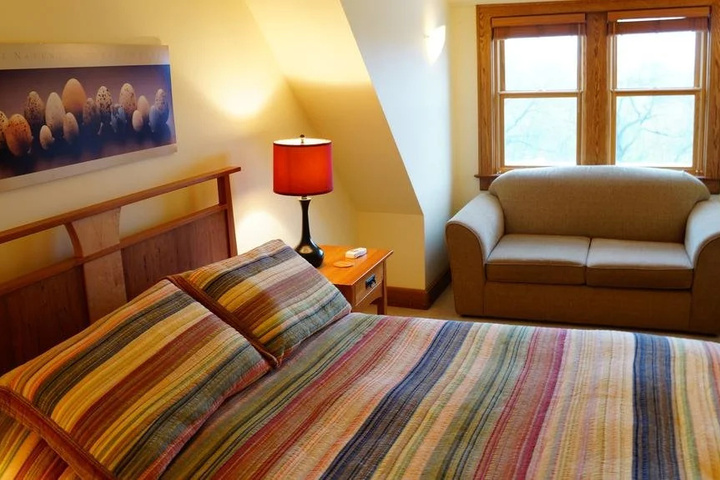 Room 5 of 19