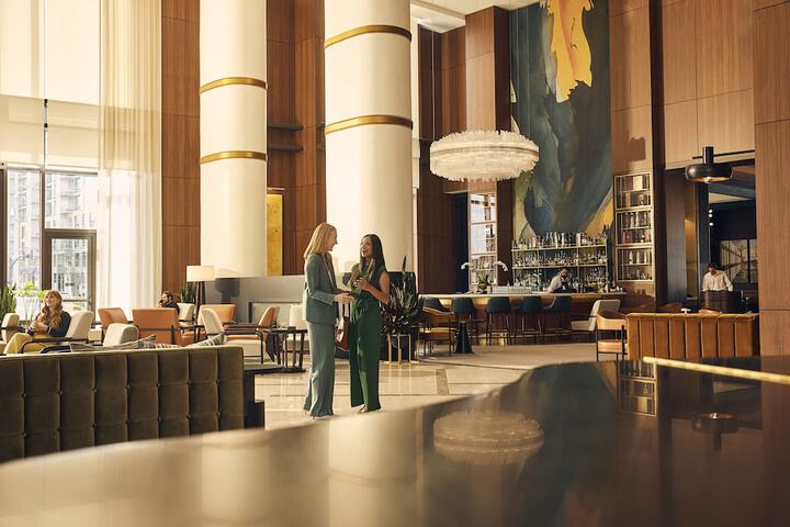 Lobby lounge