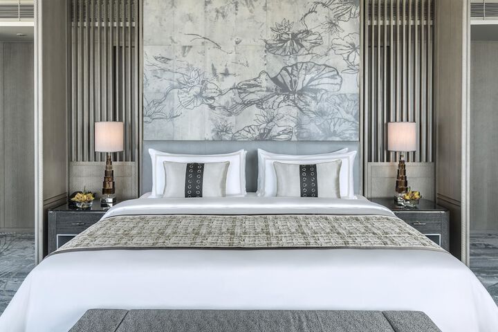 Room 21 of 49