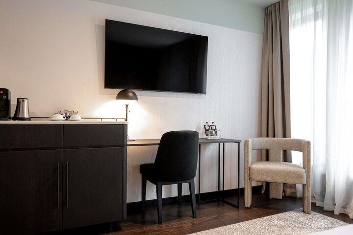 Room 54 of 253