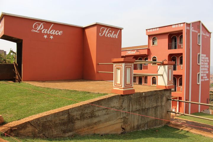 Guins Palace