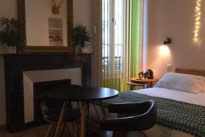Room 25 of 65