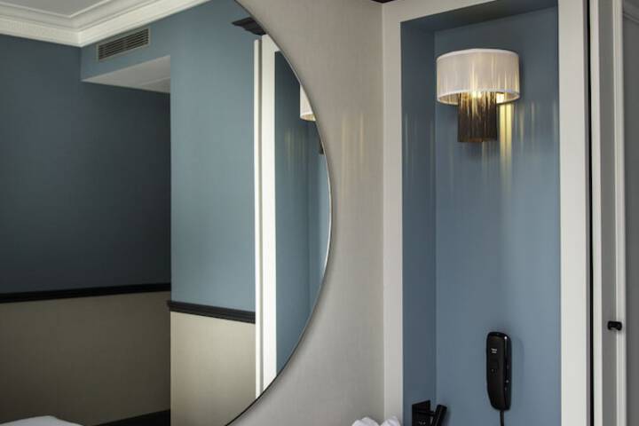 Room 13 of 54