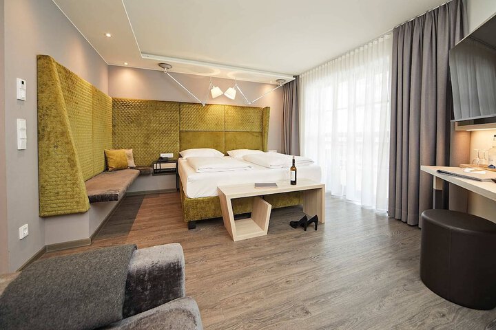 Room 41 of 127